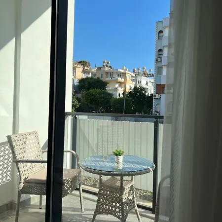 Apartament The Yacht Stylish 1 Bedroom Apartment, , Center, 250m To