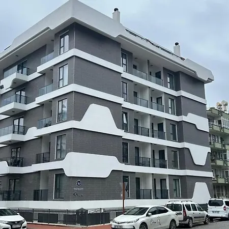 The Yacht Stylish 1 Bedroom Apartment, , Center, 250m To Appartement *